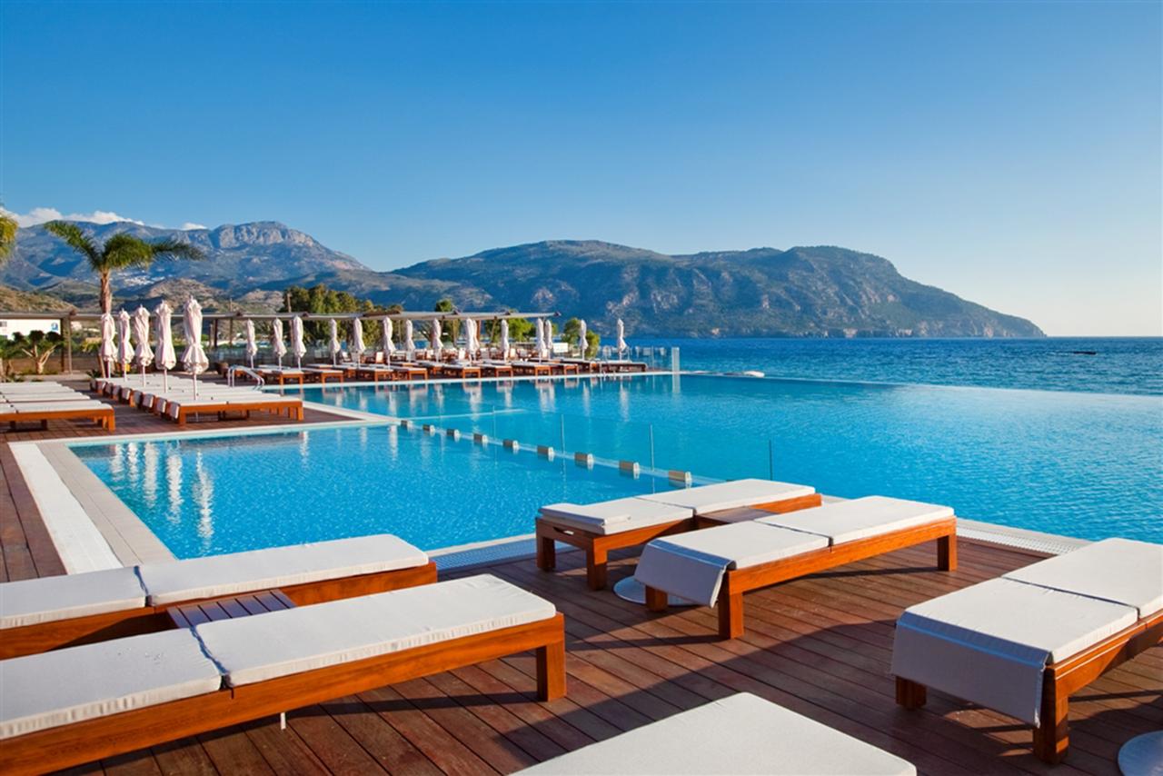 karpatos_alimounda_mare
