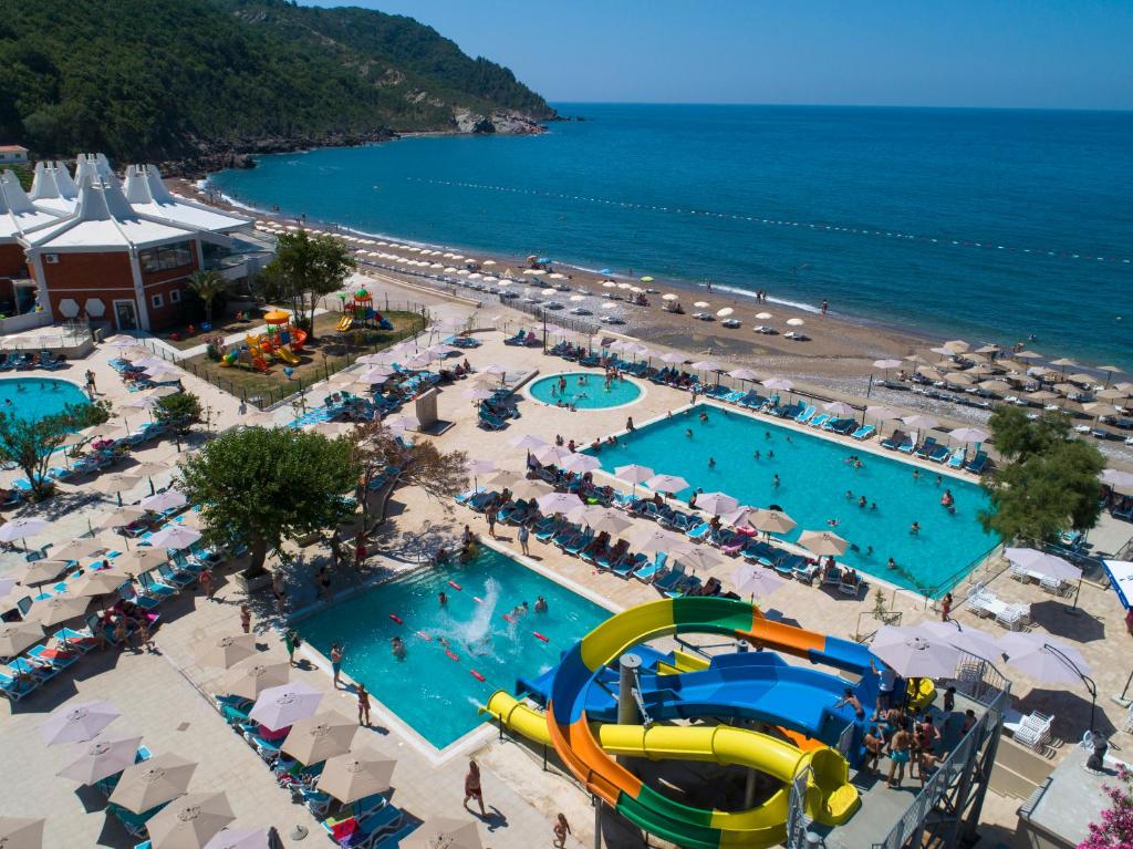 Čanj - Hotel Pearl Beach 4*